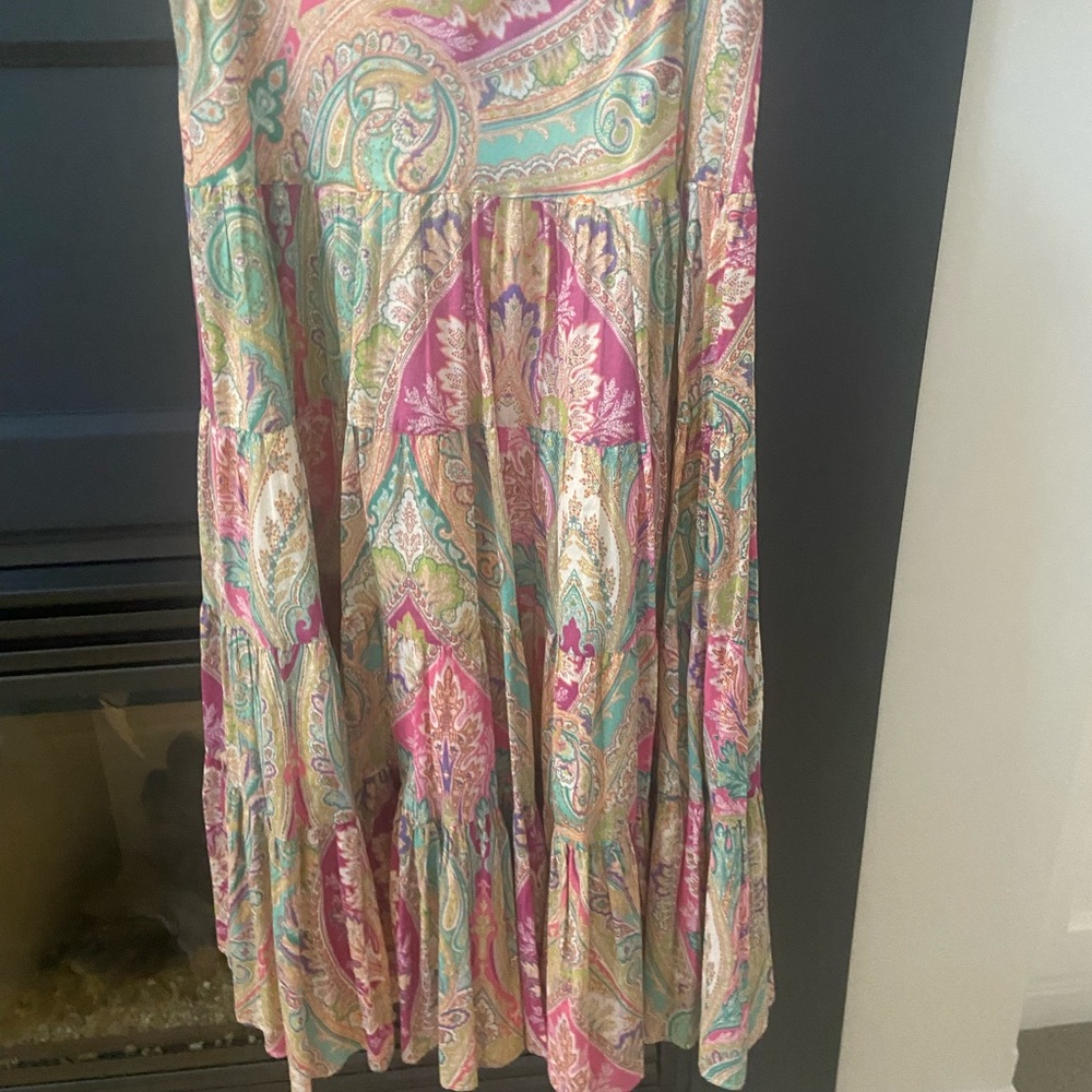 EUC. $10 OFF TODAY!!  LRL Paisley print tiered midi skit. M-L